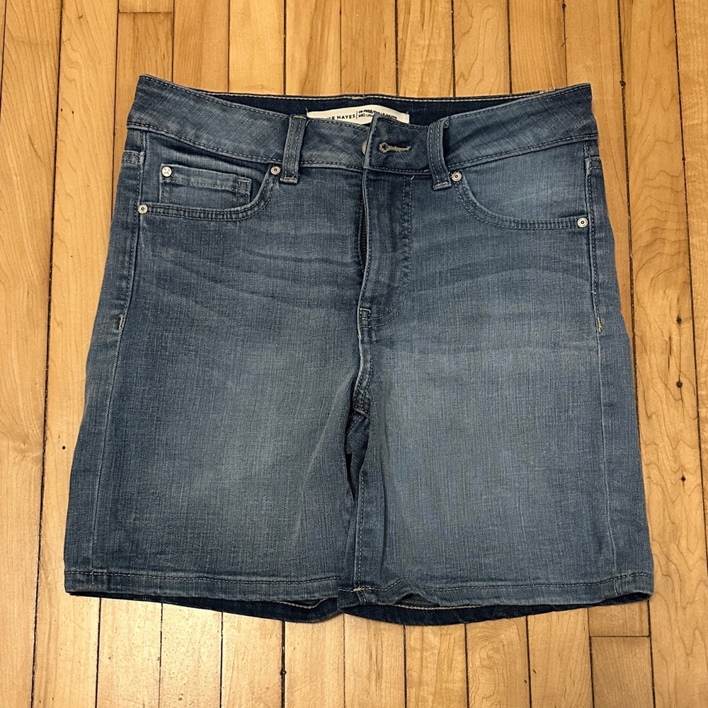 Denver Hayes Women's Mid Wash Blue Jean Shorts
